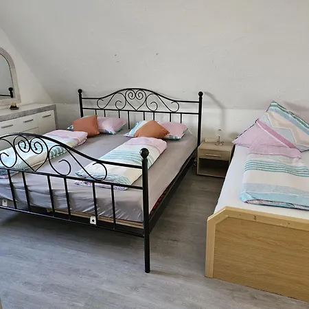 Apartment 2 Mit Kueche Und Terrasse *