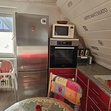 Apartment 2 Mit Kueche Und Terrasse Offenburg