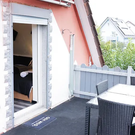 2 Mit Kueche Und Terrasse Daire