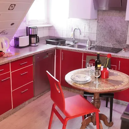 2 Mit Kueche Und Terrasse Offenburg