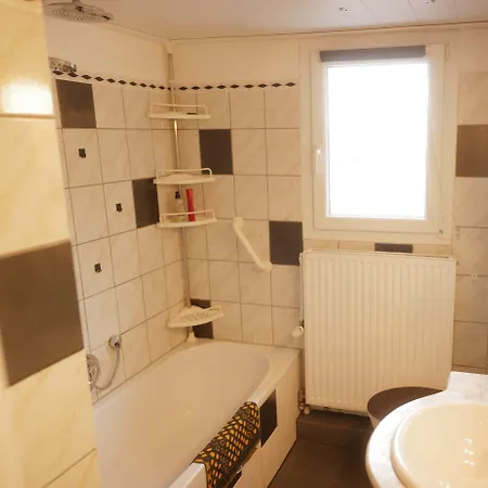 Apartament 2 Mit Kueche Und Terrasse