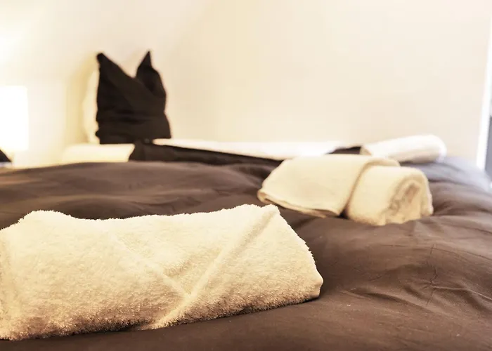 2 Mit Küche Und Terrasse *